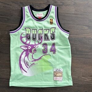 Mitchell & Ness Milwaukee Bucks Jersey